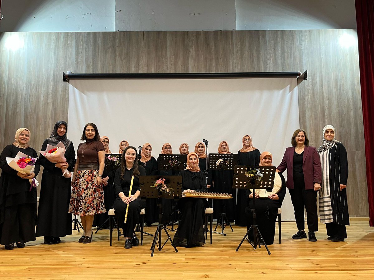 Gemlik Müftülüğü Bilim Sanat ve Musiki Korosu'nun eşsiz gösterimiyle Ramazan akşamlarımız daha da tatlanıyor🎉

📍Uluşehir Yurdu

#YurdumdaRamazan