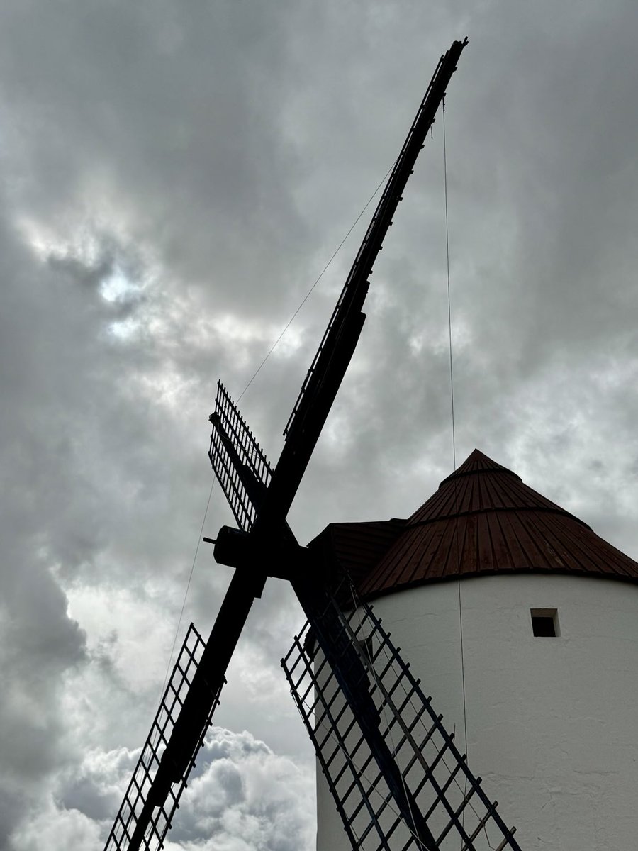 rgarcia_cardo's tweet photo. La Mancha. https://t.co/uoAKDNCwoS