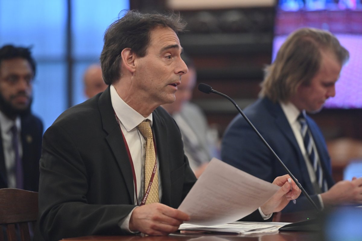 License plate tapping and flippers allow drivers to evade tolls and law enforcement, creating unfair and unsafe road conditions for everyone. I'm sponsoring a measure that would explicitly ban these devices in our state.
Read more below!
tinyurl.com/sb1883