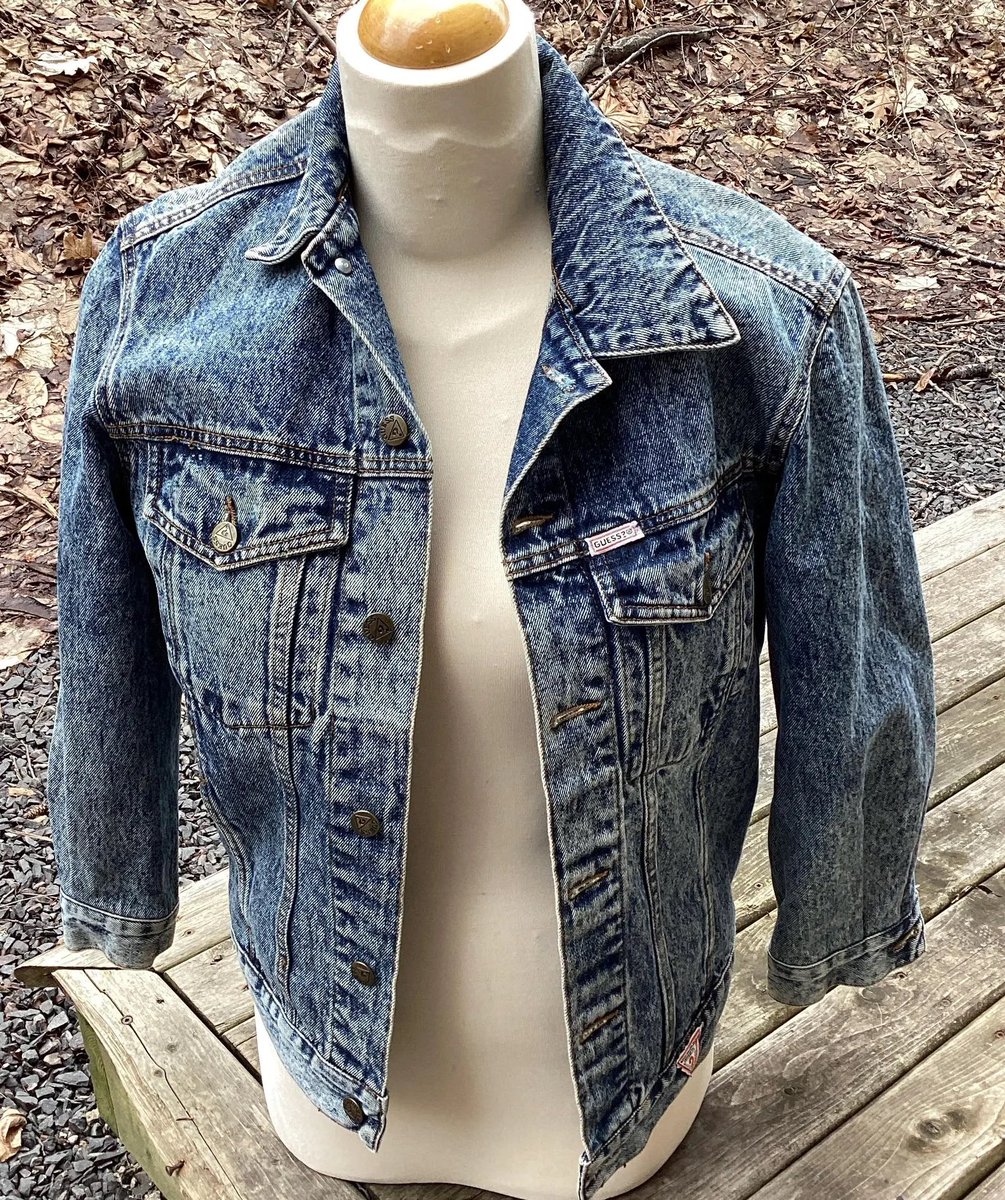 GothicGlass's tweet photo. CA$165.00
Vintage #designerfashions #Guess #GeorgesMarciano #Jacket #acidwashed #stonewash #Denim #BlueJean #Trucker from
VintageVigo #etsy #etsyvintage #vintagefashion #vintagedenim #vintagejeans #jeanjacket #springfashiontrends 
 https://t.co/C92gQlQwEF https://t.co/FyWfOWjOQf