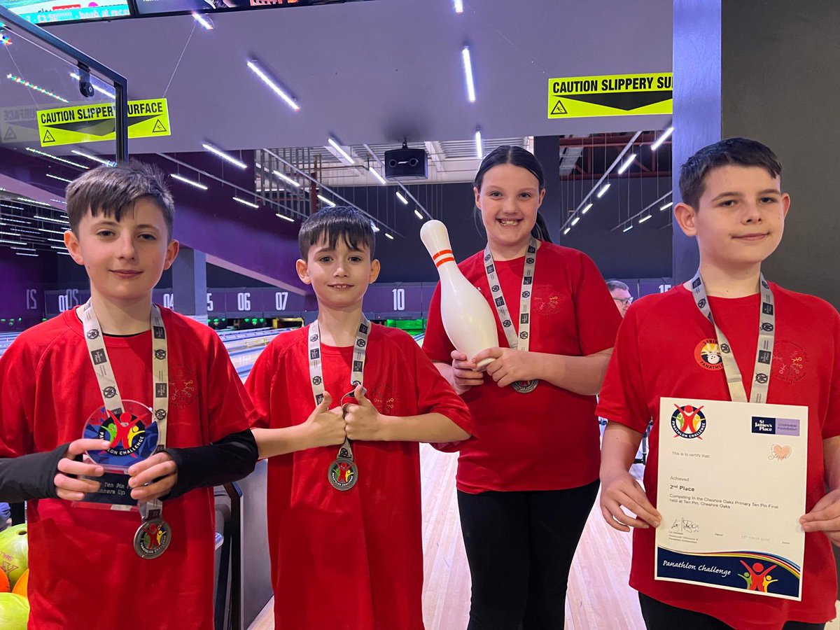 SaughallPrimary's tweet image. Our Ten Pin Bowling superstars were amazing this morning in the Grand Final at Cheshire Oaks coming away with the runners up trophy and well deserved Silver Medals. 🥈 We are all very proud of you for representing our school so brilliantly! 🤩🤩🤩 @ChesterSSP
