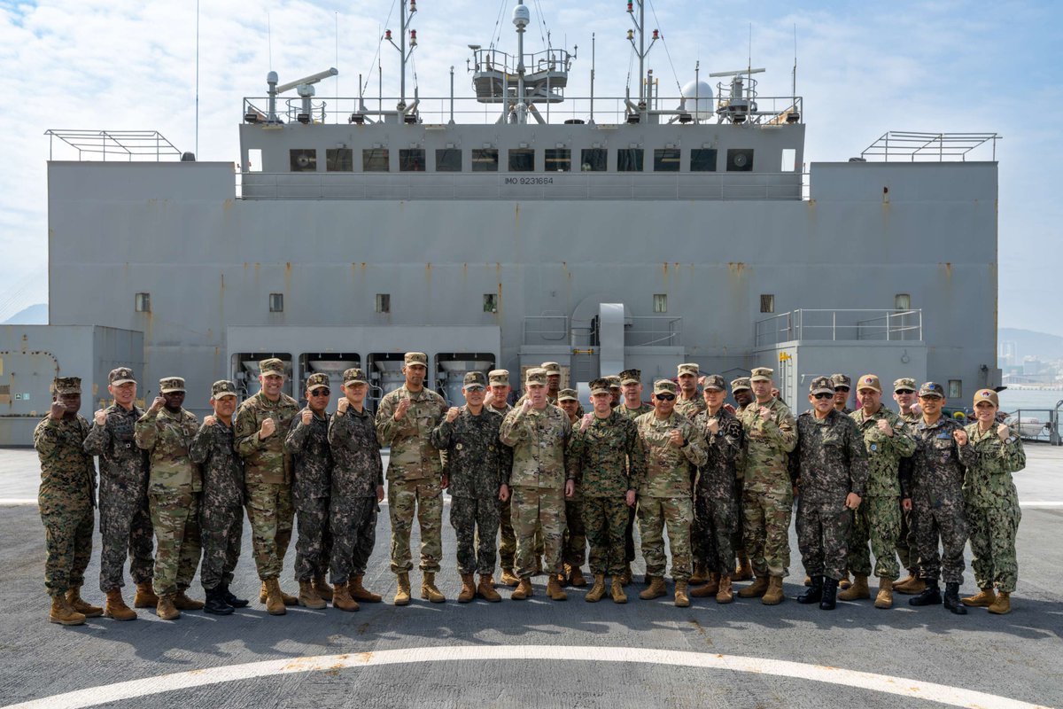 USPACOM's tweet photo. 🇺🇸 - 🇰🇷 @usmc conduct Freedom Shield Battlefield Circulation as part of #FreedomShield25, one of the largest training events between the U.S. and ROK. #FriendsPartnersAllies

📍 #RepublicofKorea

📸 Staff Sgt. Xavier Legarreta https://t.co/gBsDWVBdIS