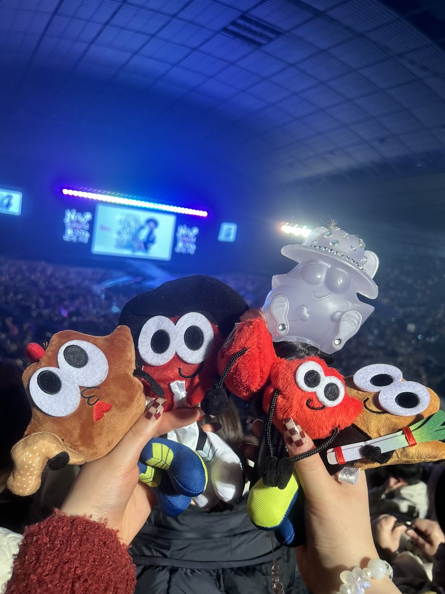 _dhk24's tweet photo. 最高のオーラスだった、、、、
ほんとに沢山の幸せもらったよーー🙂‍↕️
ツアー終わってしまったこと未だに信じれなくて、ずっと余韻たひたひです
オーラス行く予定無かったけど、行くって決断してほんとに良かった🥲
Nissyさんほんとにお疲れ様💞
#Nissy_Re10th_札幌 https://t.co/OiU2jbZDmZ