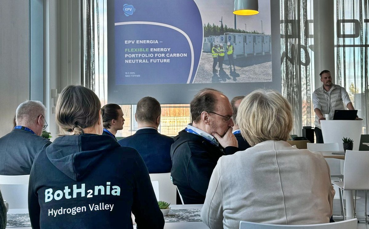 BotH₂nia goes Vaasa idag under Vaasa #energyweek!  Tack till er alla, <a href="/vaasansahko/">Vaasan Sähkö</a> /EPV, för ett intressant besök. Vi lärde oss hur lösningar byggs för en hållbar framtid. Här får vi en introduktion till EPV:s lösningsportfölj och dess framtida utveckling.