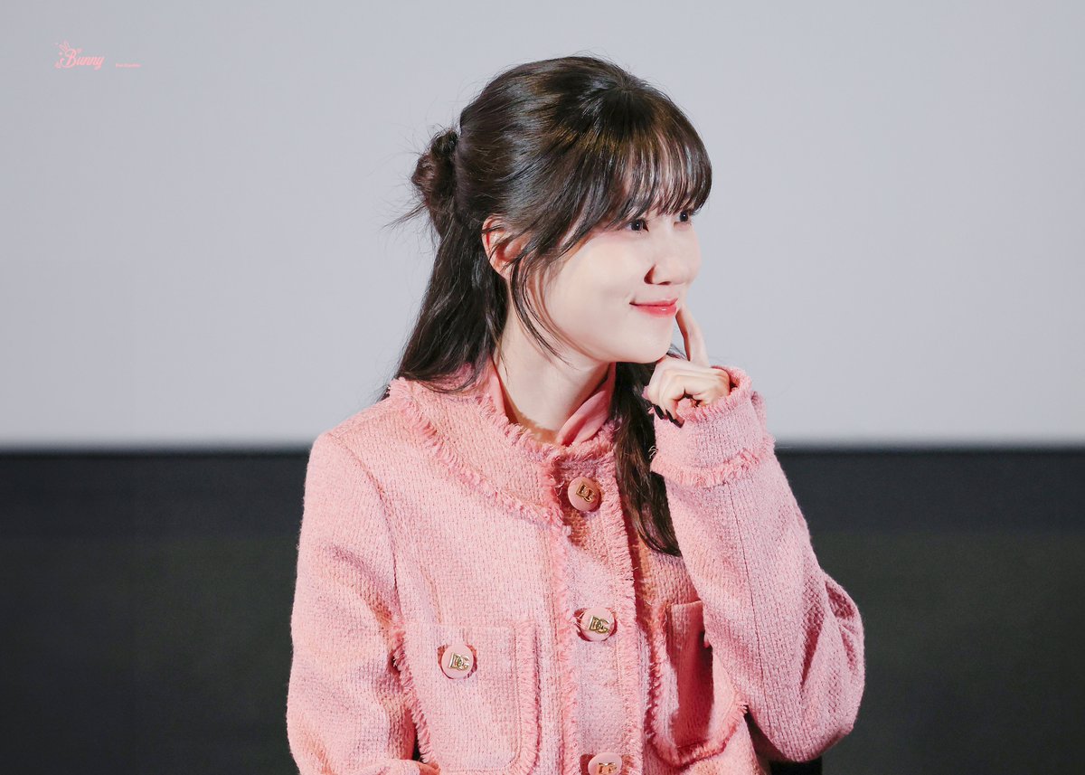 1992_904's tweet photo. 250317 #하이퍼나이프 GV

은빈이가왜이리복숭아야🍑

#박은빈
#ParkEunBin https://t.co/xFgGLSeTBb