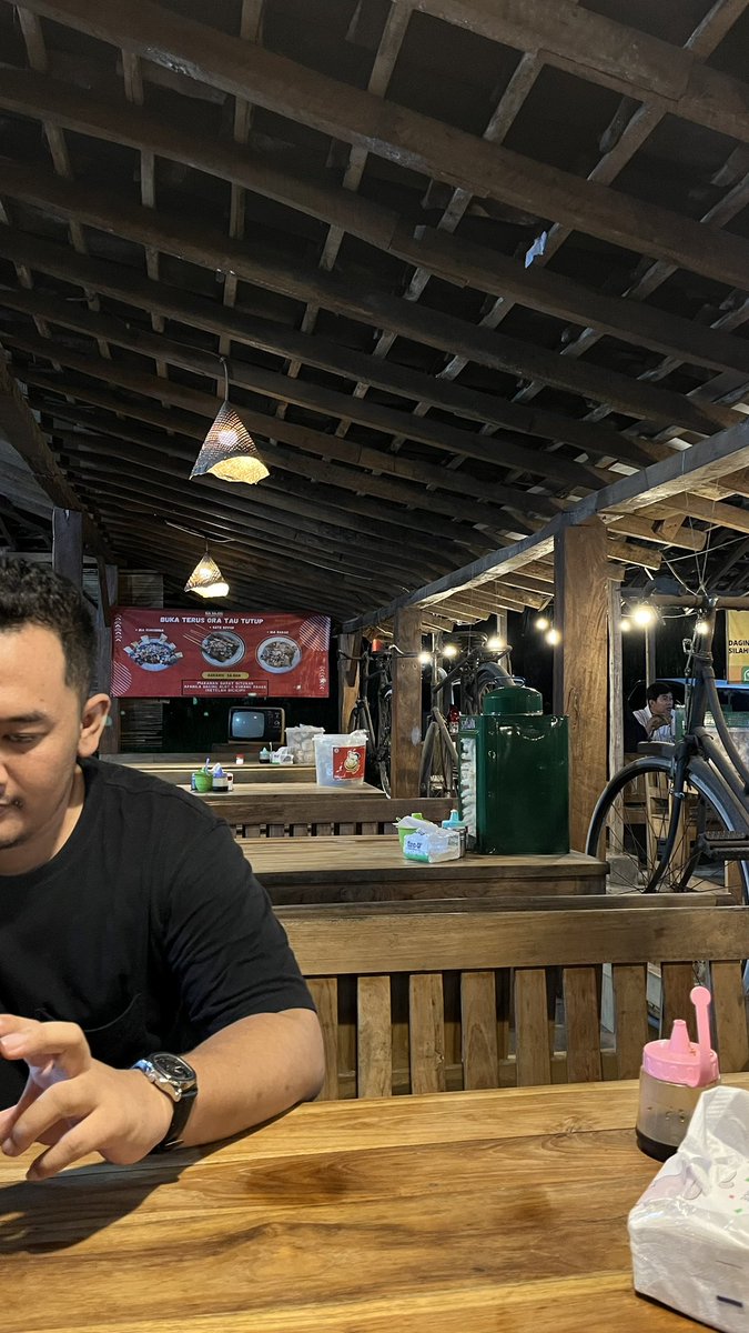 vodkahel's tweet photo. one day trip~
akhirnya ke Jogja, dan yap! cuma nurutin mauku buat makan ramen doang🤍 ilysm. https://t.co/b2ev1OJ0RT