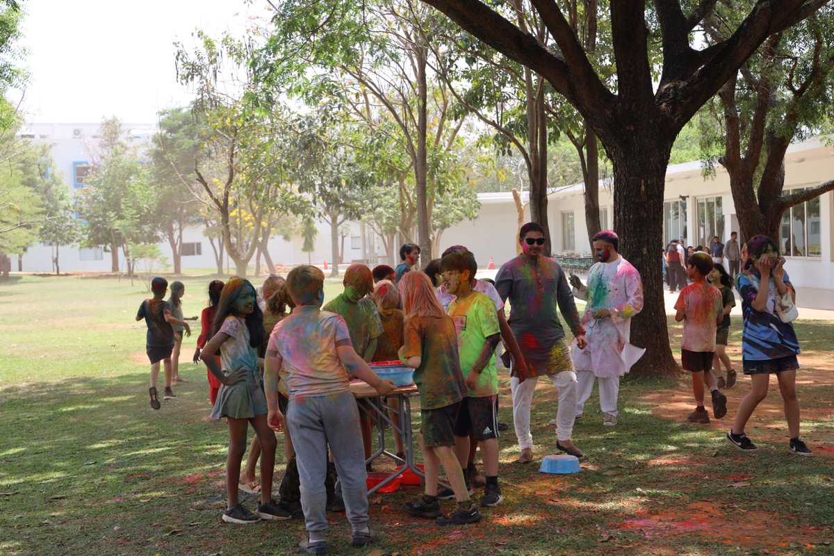 Stonehill_SIS's tweet image. Holi at Stonehill was a blast with music, colors, and flowers!
#SISlearns #FestivalOfColors #ibschool
#holi #internationalschool
