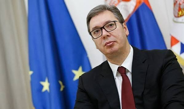 siradisi_bilim's tweet photo. #SONDAKİKA

Sırbistan'da tren kazası sonrası başlayan protestolardan dolayı Cumhurbaşkanı Aleksandar Vucic görevinden istifa etti. https://t.co/Pw4A5ZZ5fj
