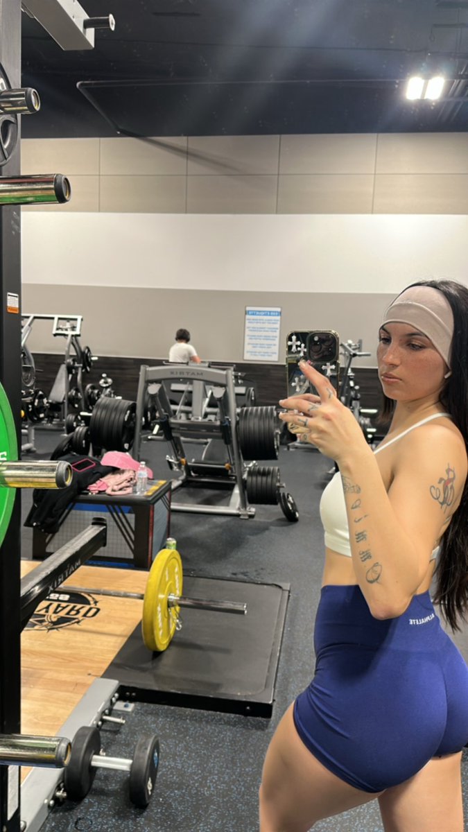 layyfiit's tweet photo. Last night glutes 💋 https://t.co/uJkw36pd2Z
