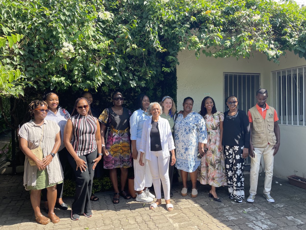 ITC_SheTrades's tweet photo. 📍Maputo & Manica

Nine importers from Kenya, Rwanda, Nigeria & Tanzania are in #Mozambique 🇲🇿, exploring food innovation—from banana flour to moringa tea.🍌🍵 

Over the next two days, our delegation will engage in B2B networking and visit more inspiring agrifood companies.🌿

Brought to you by the UK Government-funded #SheTrades programme.

@ITCnews | @FCDOGovUK | @UKinMozambique | @ipemeMoz