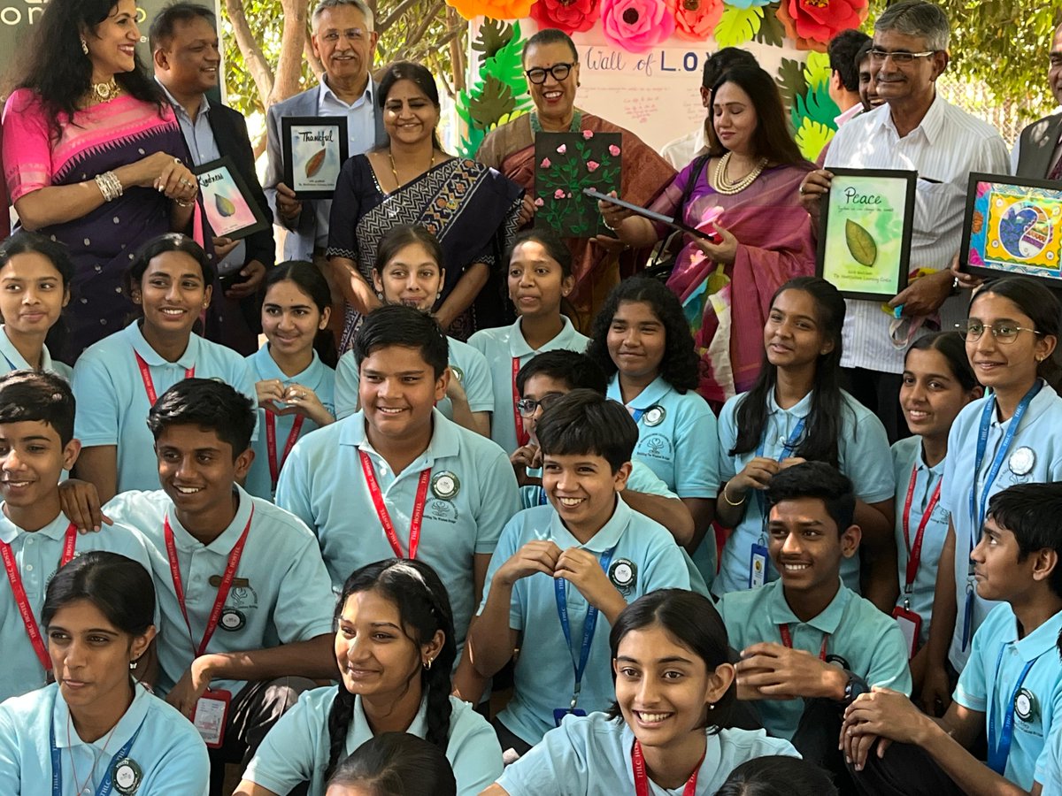 PScotlandKC's tweet photo. Sustainability starts in the classroom.

Delighted to present my Special Award for Education & Sustainability to OMG Organic Microgreens.

During my recent visit to @kanhashantivan, I was so impressed by their work to nurture young people with the skills to grow food & care for our planet.