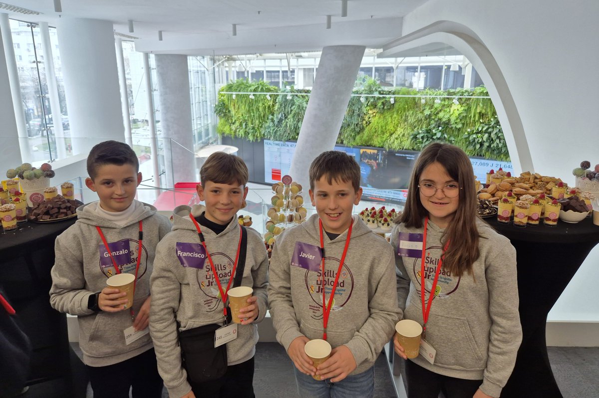 Fundación Vodafone tweet media