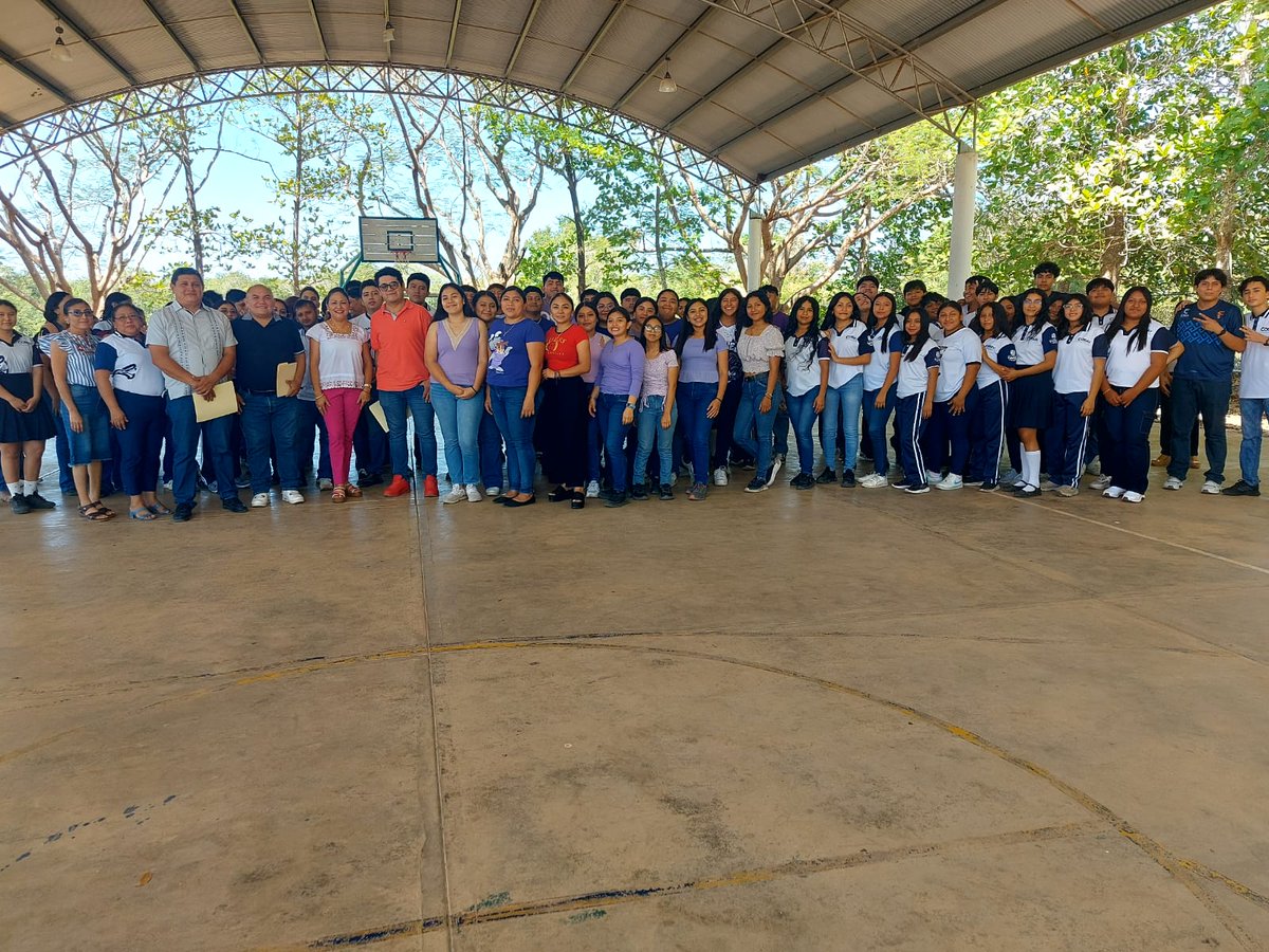 Coespoyuc's tweet photo. El Consejo Estatal de Población (COESPO), a través del Programa Integral Protégete, impartió la plática: "Prevención del Embarazo Adolescente" a los alumnos del Cobay Plantel Akil como parte de una jornada de pláticas sobre prevención. 

#COESPO #RenacimientoMaya https://t.co/oS6IwtJgkd