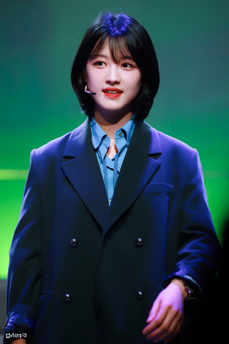 여우더쿠 tweet media