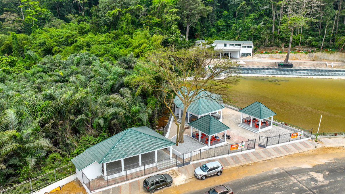 Bacongo Forever tweet media