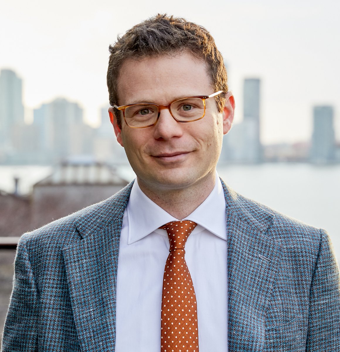 eandtbooks's tweet image. Discover how crucial chokepoints such as the US dollar and chip technology have become the new weapons of war in this RUSI event on 7 April with #Chokepoints author @edwardfishman.

Tickets available here: my.rusi.org/events/chokepo…

#economics #economy #finance #NonFiction