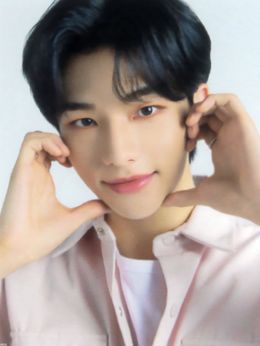 🎂🎉🫶🏻

#당도최고_현진키위_생일축하해
#WorldTrendsetterHyunjin
#HappyHyunjinDay