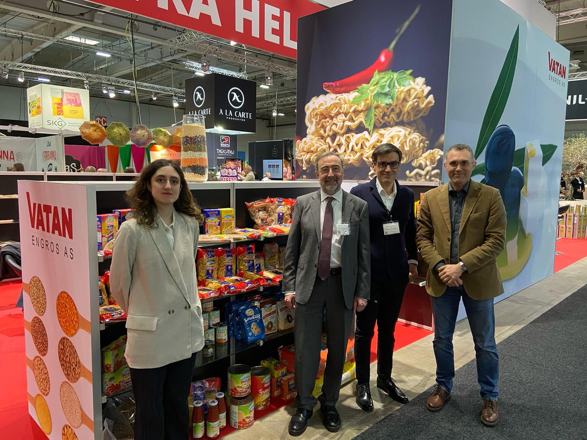 NicolettiStef63's tweet photo. A pleasant surprise was the strong Italian presence at the agri-food fair #Umami Arena 2025 in Lillestrøm: today I had the pleasure of meeting many Italian producers active in various sectors such as cured meats and cheeses (#GranTerre), coffee (#MusettiGroup), confetti (#Mucci), pasta (#Divella and #Rana), soft drinks (#Galvanina), as well as #Mapei for kitchen and restaurant coverings. There was also a good presence of professional coffee machines, with #Casadio, #Cimbali and #DeLonghi.