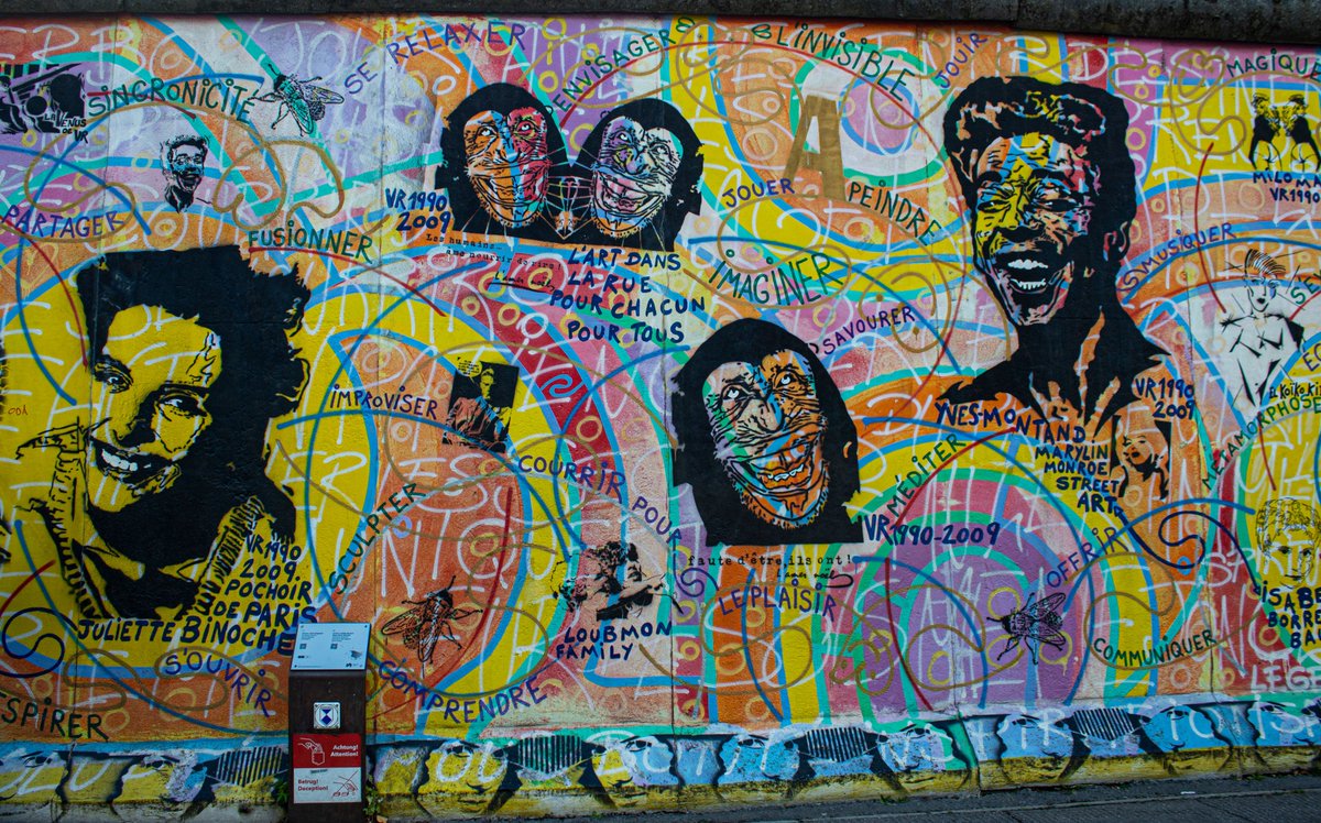 Acción Visual Berlín disponible en <a href="/MutangCL/">Mutang</a> 

Retratos a graffitis y murales que se encuentran ubicados en la zona del “East Side Gallery” en Berlín, es una galería de arte al aire libre

mutang.cl/accion-visual-…

#berlin #alemania #chile #art #arte #graffiti #urbanart #cultura