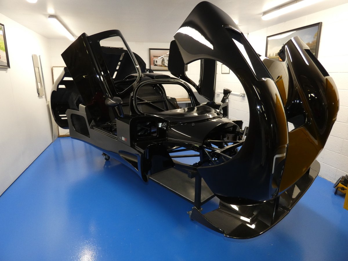 This RS is heading to its new home, in our stunning showroom black gel coat finish.
#UltimaRS