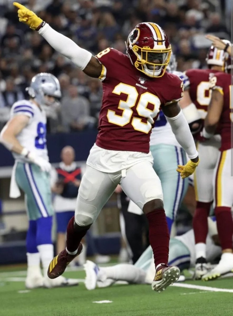 HogfarmerChris's tweet photo. The only remaining players from the Washington Redskins Era. #RaiseHail https://t.co/f5ADJLnUDZ