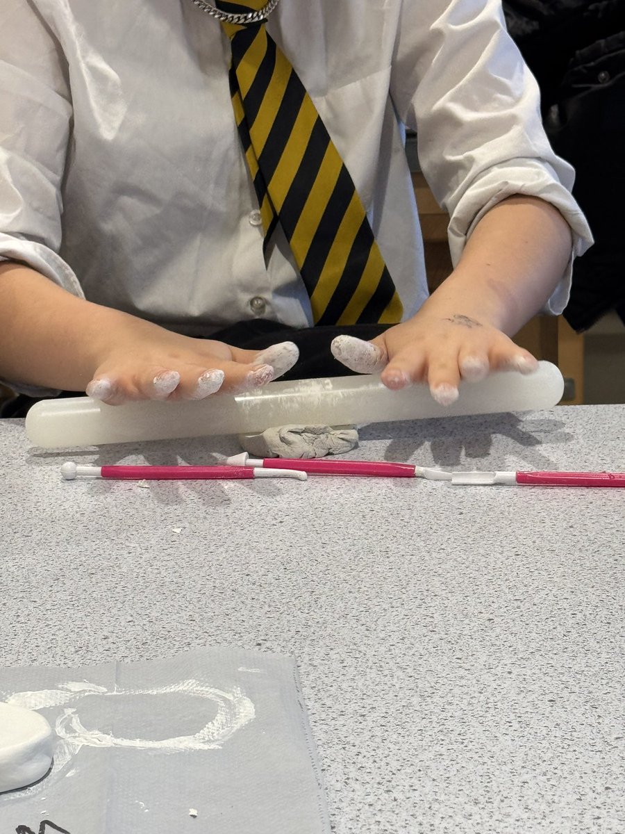 Laura McCallion tweet media