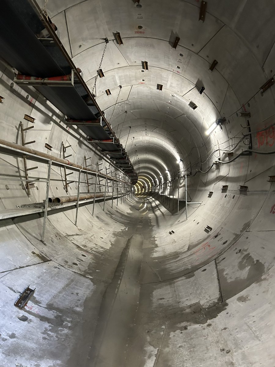 Prezes Lejk zapowiedział dziś dzień otwarty dla mieszkańców na budowie metra. Jak postępy? ➡️ warszawa.naszemiasto.pl/tak-postepuje-…