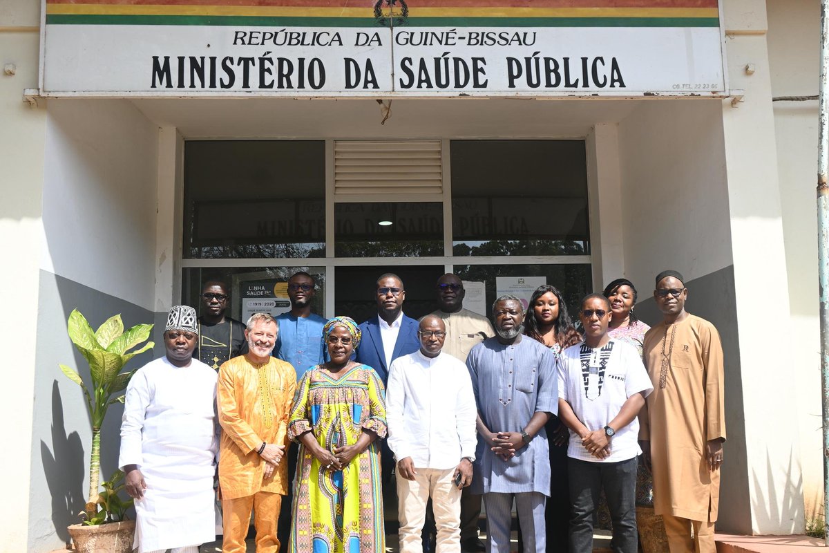OoasWaho's tweet photo. Bissau - March 17-21, 2025 | @OoasWaho &amp; @GlobalFund, with support from @PasteurDakar, are in Guinea-Bissau to strengthen lab systems! Key focus: SITEB, SIGL, SGQ, biosafety &amp; AMR surveillance. A step forward for health security in #ECOWAS. #LabStrengthening #WAHO https://t.co/K4EqkXFj9H