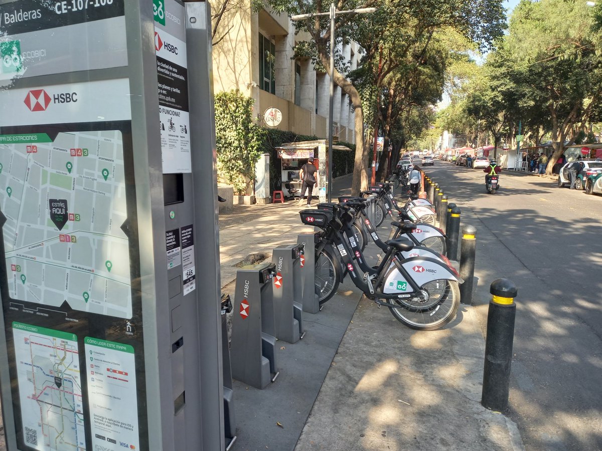 PASAL18's tweet photo. Ya van dos días seguidos y no puedo ocupar ni una bici porq están descompuestas, como cancelo mi suscripcion @ecobici por q para hacer el cobro anual si son buenos https://t.co/Q4x6kWQHv3