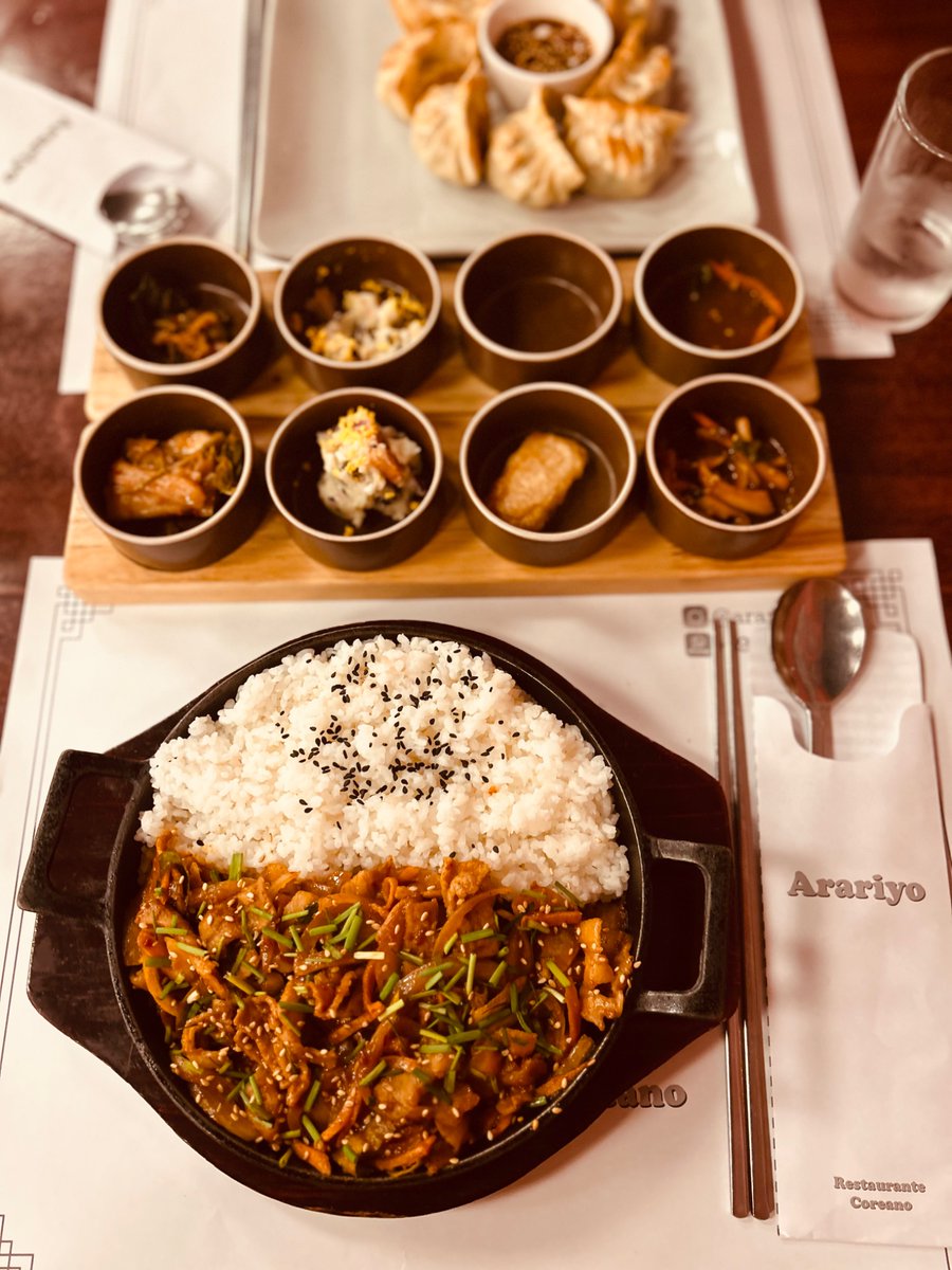 rumineilish's tweet photo. La felicidad es ir a restaurantes Koreanos con tus amigas 💫🇰🇷 https://t.co/6ckAQICAOn