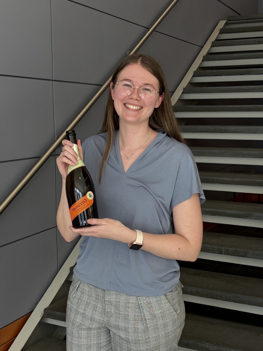 CONGRATS to Kyra on passing her orals and becoming a PhD candidate! 🎉