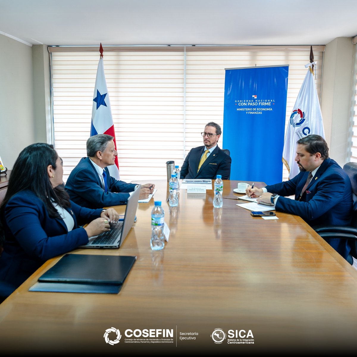 SECOSEFIN (@secosefin) on Twitter photo El Secretario Ejecutivo del #COSEFIN, <a href="/federicorr04/">Federico Rivera Romero</a>, y el Viceministro de Finanzas del <a href="/Mef_Pma/">Ministerio de Economía y Finanzas de Panamá</a>, Fausto Fernández, sostuvieron un encuentro clave para fortalecer la gestión de las finanzas públicas y la resiliencia ante desastres en la región.
Durante la reunión, se destacó la El Secretario Ejecutivo del #COSEFIN, <a href="/federicorr04/">Federico Rivera Romero</a>, y el Viceministro de Finanzas del <a href="/Mef_Pma/">Ministerio de Economía y Finanzas de Panamá</a>, Fausto Fernández, sostuvieron un encuentro clave para fortalecer la gestión de las finanzas públicas y la resiliencia ante desastres en la región.
Durante la reunión, se destacó la