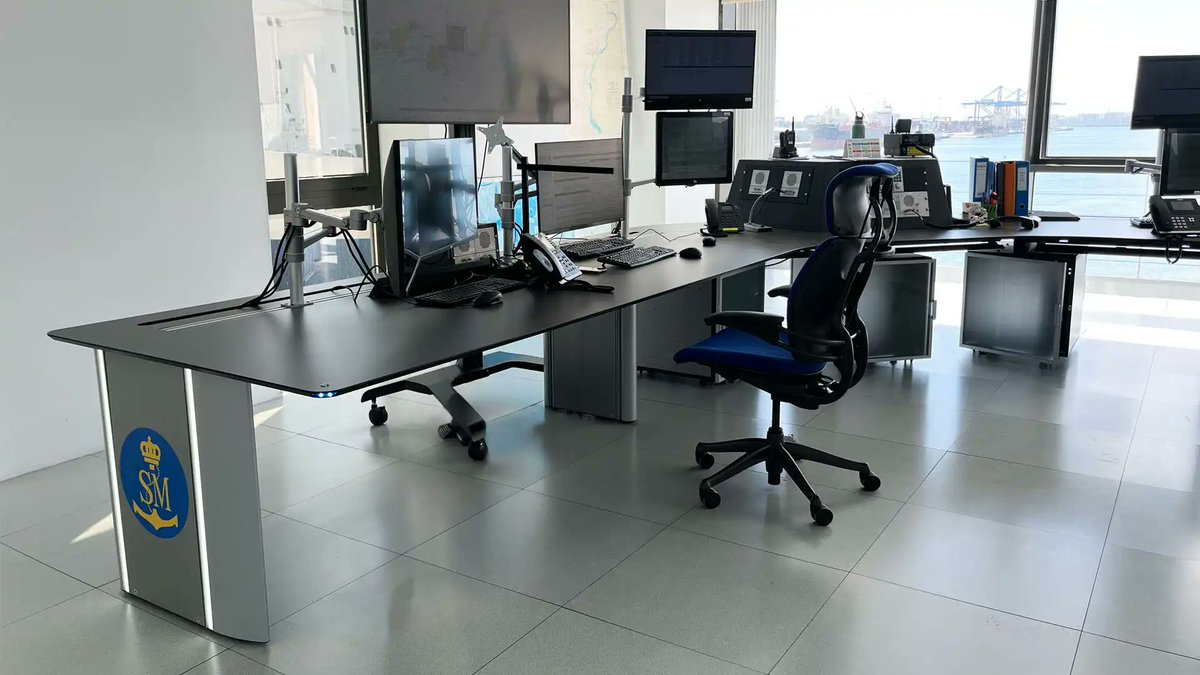 Gesabgroup's tweet image. ¡Salvamento Marítimo vuelve a confiar en nuestra calidad! 🎉

El nuevo centro de control de SASEMAR en Las palmas ya dispone de la máxima ergonomía para desarrollar su operativa 24/7 eu1.hubs.ly/H0hD9k60

#centrodecontrol #Advantis #consolasdecontrol #ergonomía #eficiencia