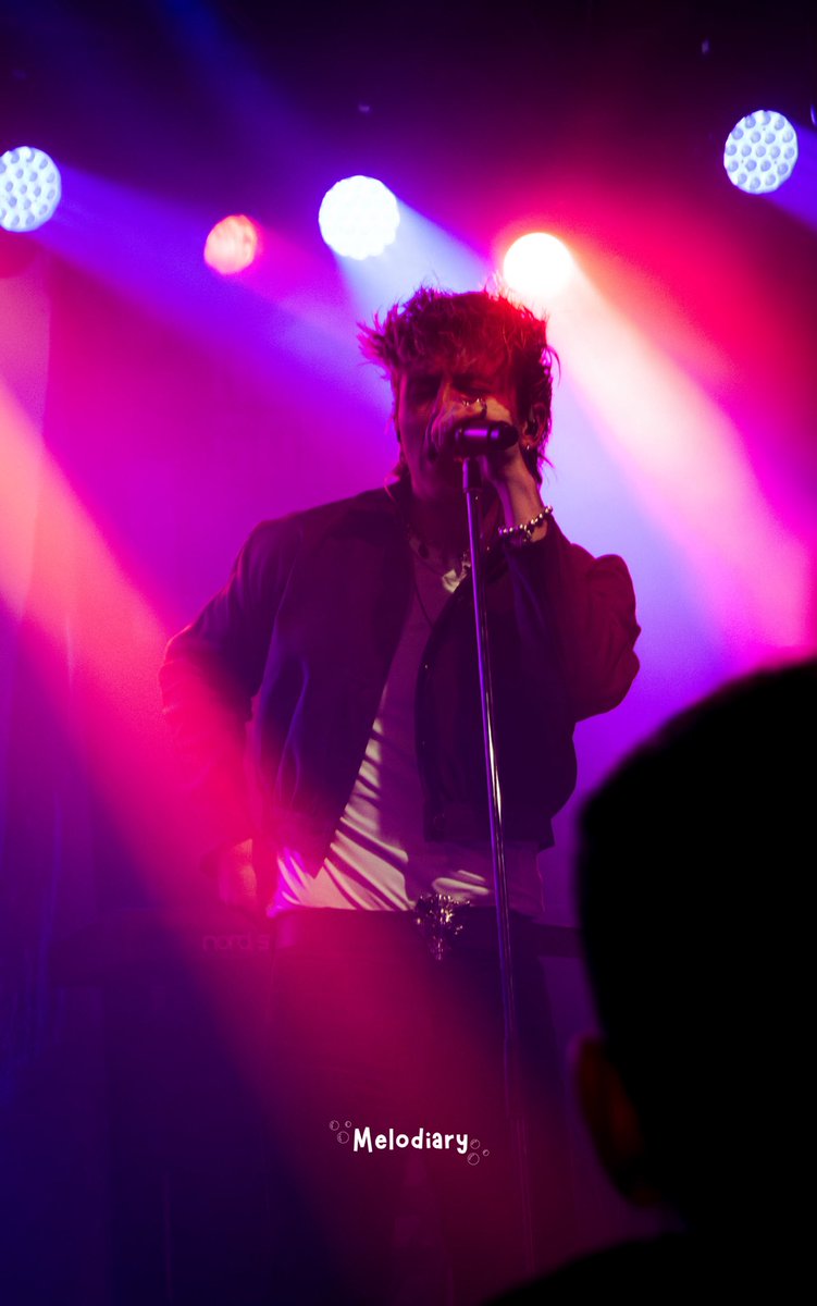 🫧 WALLS se lleva de TOUR a MÁLAGA
hasta la LUNA (18) 🎸 

👩🏽‍💻 ¡Tienes la crónica completa en nuestra página web!

melodiaryblog.wordpress.com/2025/03/19/wal…

📸 bndrnatalia