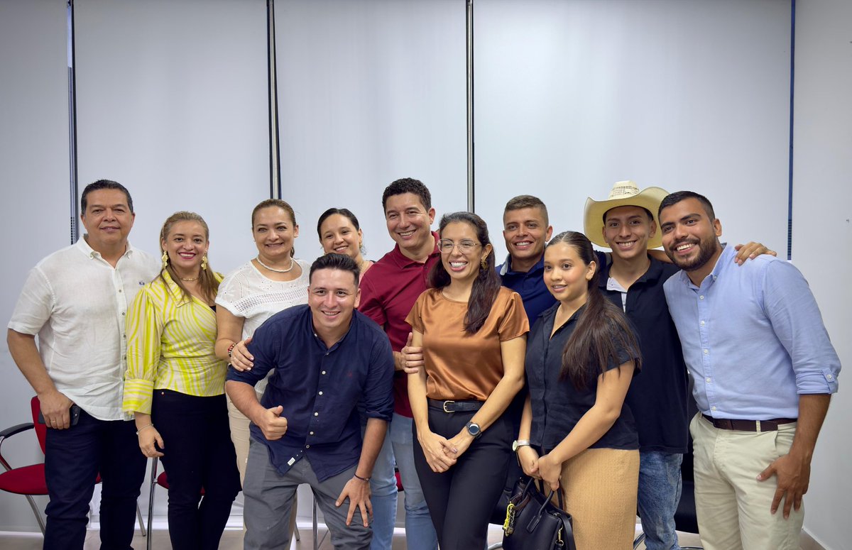 GobMeta's tweet photo. 📢 ¡Cumaral avanza en la educación superior!

El alcalde Albeiro Serna, las juventudes y el Concejo Municipal trabajan con el Fondo Social para la Educación Superior para crear un convenio que otorgue créditos condonables de sostenimiento a jóvenes del municipio. https://t.co/gOhLgV5o5C
