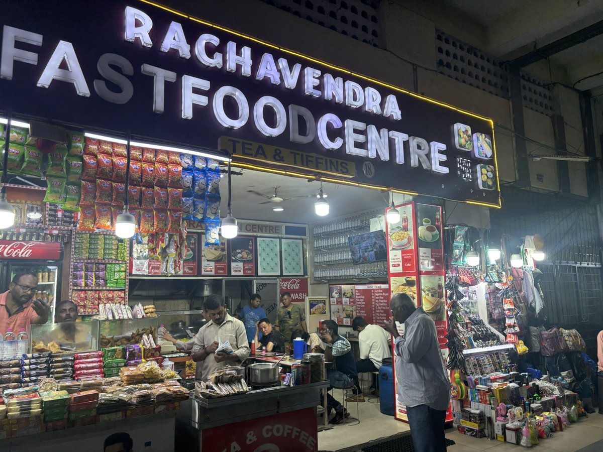 imshettar's tweet photo. Stall No. 18 at MGBS, Hyderabad Charges Rs. 20/- for a cup of Tea, it’s not just a business, it’s loot. @SajjanarVC Sir Pls take action, save public @TGSRTCHQ @SajjanarOffice https://t.co/m11zjOyrhW