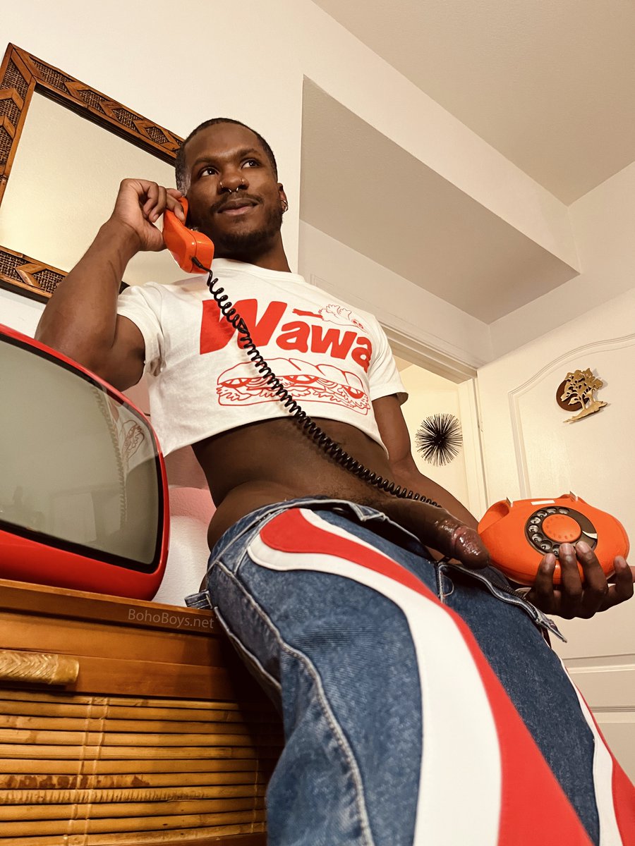 Tell me something dirty..😈 
🔄: If you'd bend over when I hit you up

📷: <a href="/boho_boys/">BohoBoys.net</a>