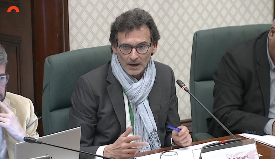 El president de PROA, <a href="/FerranCera/">Ferran Cera</a>, compareix davant la Comissió de <a href="/cultura_cat/">Cultura</a> per defensar la necessitat de destinar un mínim del 2% dels pressupostos de la Generalitat al Departament de Cultura.