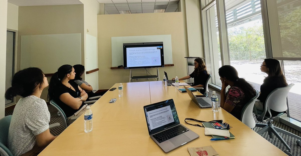 Moffitt Machine Learning (@ml4onco) on Twitter photo At today’s ML research in progress seminar EMERGE #KatMizgalska from <a href="/amkarolak/">Molecular AI Lab</a> group discusses applications of computational chemistry to generate input data for predictive AI model. This way she predicts sensitivity of mutated KRAS - with a focus on the binding site mutations. At today’s ML research in progress seminar EMERGE #KatMizgalska from <a href="/amkarolak/">Molecular AI Lab</a> group discusses applications of computational chemistry to generate input data for predictive AI model. This way she predicts sensitivity of mutated KRAS - with a focus on the binding site mutations.