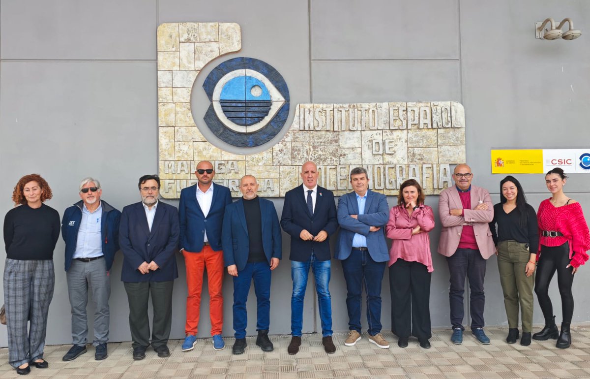 Clúster Marítimo-Marino de Andalucía (@clustermma) on Twitter photo Desde el <a href="/ClusterMMA/">Clúster Marítimo-Marino de Andalucía</a> apostamos firmemente por la cooperación y las alianzas entre los actores de la Quíntuple Hélice.
¡Juntos impulsamos la Economía Azul! 🌍💙
#EconomíaAzul #Investigación #Ciencia Desde el <a href="/ClusterMMA/">Clúster Marítimo-Marino de Andalucía</a> apostamos firmemente por la cooperación y las alianzas entre los actores de la Quíntuple Hélice.
¡Juntos impulsamos la Economía Azul! 🌍💙
#EconomíaAzul #Investigación #Ciencia