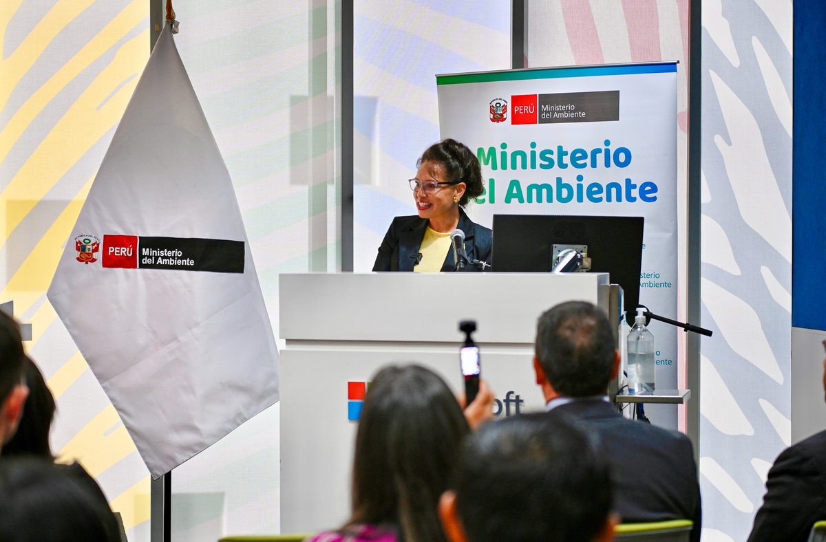 ¡Felicitaciones a <a href="/Microsoft/">Microsoft</a>, líder tecnológico mundial, y <a href="/MinamPeru/">Ministerio del Ambiente 🇵🇪♻️</a> por expandir el #ProyectoGuacamaya en Perú! Con inteligencia artificial de vanguardia, esta iniciativa monitorea ecosistemas, combate el crimen y protege la Amazonía de la minería ilegal. Juntos somos más