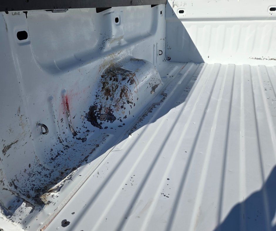 TheFinerDetail2's tweet photo. Does your truck look like this? 🚚✨ At The Finer Details, we specialize in the professional application of bed liners and  meticulously prepare all surfaces and take great care against overspray. Ready to protect your ride? Call us! #thefinerdetails
#boxliner #victoriabc https://t.co/fCfa1ovjhp