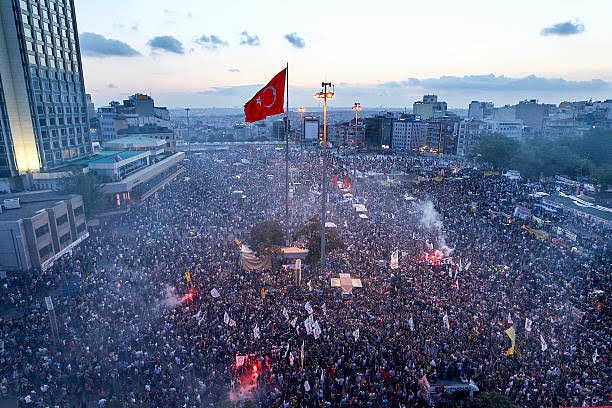 CansevenGulhan's tweet photo. Durduramayaklar halkın coşkun akan selini
#OHAL #imamoğlu #gitcek #utandık https://t.co/1Y3dpHrYLH