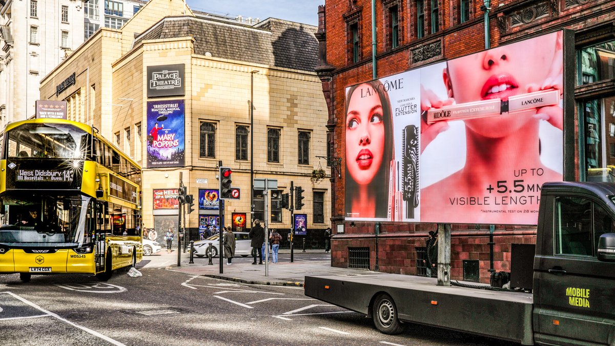 Been giving UK cities serious deja vu.

We’ve been driving our Digivans® round their streets this month, repping Lancôme and its newest ambassador Olivia Rodrigo.

Want to be seen by your chosen audience? Jump in the Digivan with us - we’ve got the drivers license.
