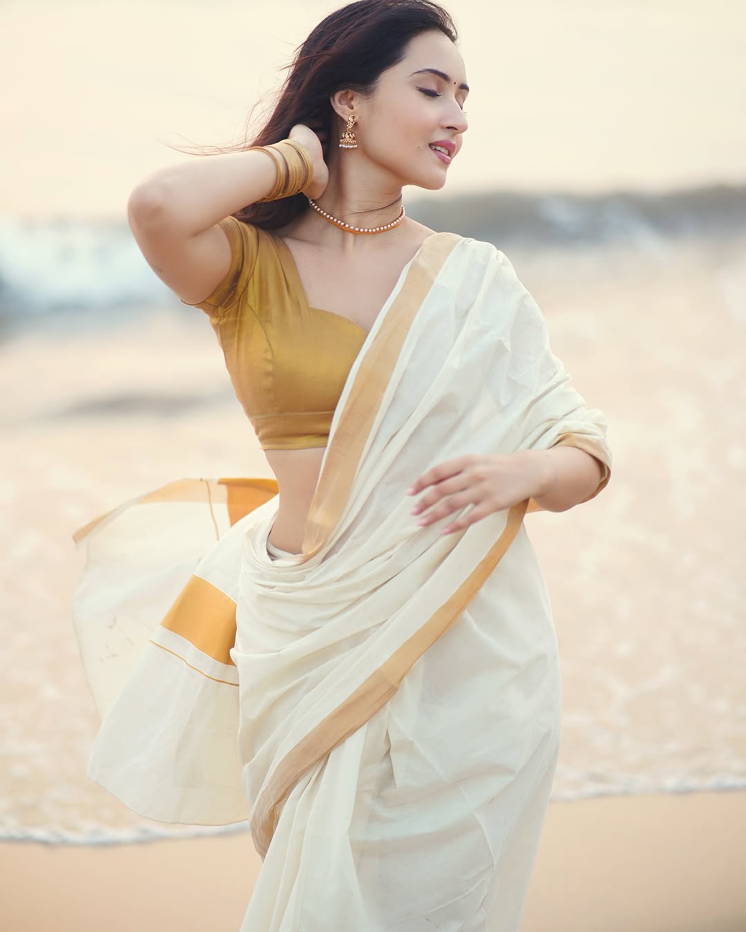 Gman2FrbAAAGhjX?format=jpg&name=large