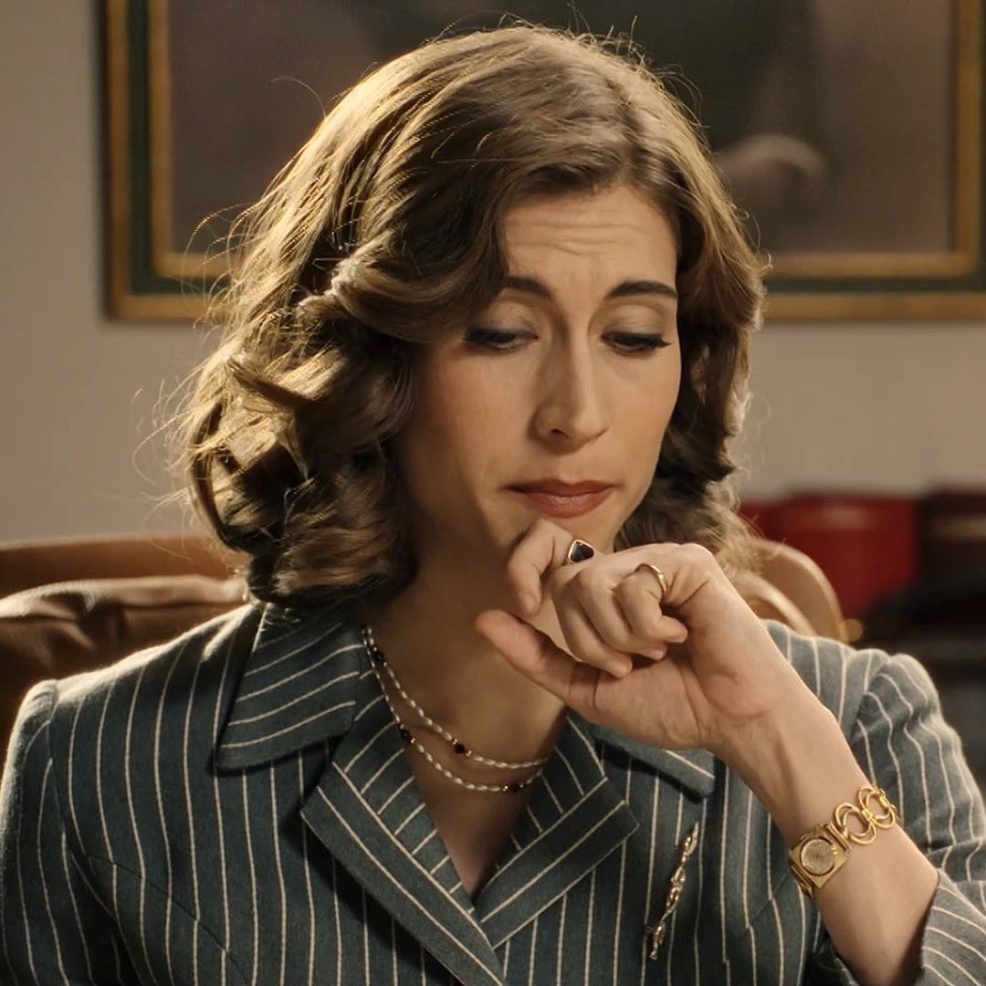 marta se toca la cara (@manerademarta) on Twitter photo 