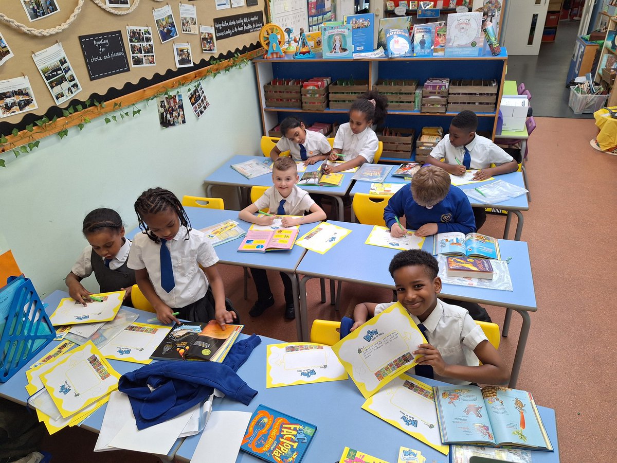 AbbeyPrimary's tweet photo. We are ready to go on our next #FACTopia adventure. 
Our #Y4 #bookclub are loving these hilarious fact books so much that we had to buy some new ones. Thank you, @readingagency and @whatonearthbook, for the fabulous activity pack! #reading #readingforpleasure 📚🤗📚🤗 https://t.co/XK4H2WPfZC