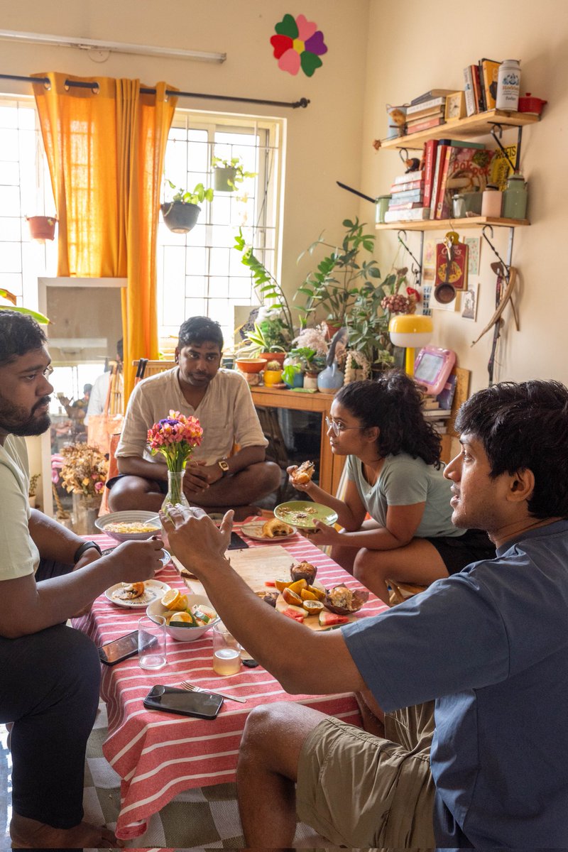 squibsters's tweet photo. Spent wednesday morning being fed some of the best pain au chocolats in town made by .@ChefPablo_69 who took over my house and invited all of our cute friends over for brekkie. Forever thankful for the community and friendship we have🧿 🫶 https://t.co/cBeERSkC76