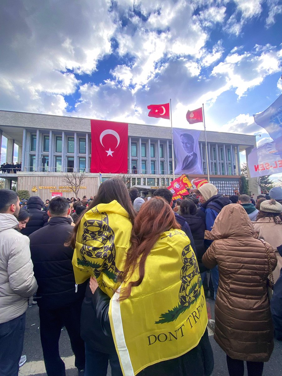 VIVA LA LIBERTAD CARAJO 🇹🇷