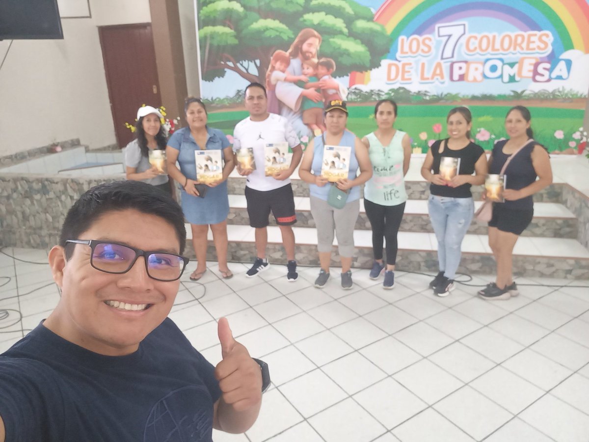 Conversando sobre familia con los padres visitantes (nuevos interesados).
#MiCOP #UPN #RID 
#ÉnfasisMisioneros
#DistritoMisioneroHuaura
#JuntosEnLaMisión
#Zona5